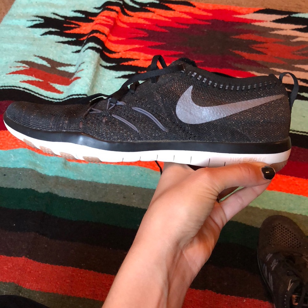 Nike Flyknit Running Shoes - Picture 5 of 5